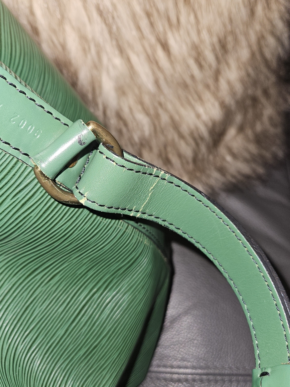Louis Vuitton Epi Drawstrung Bucket Bag - Picture 6 of 10